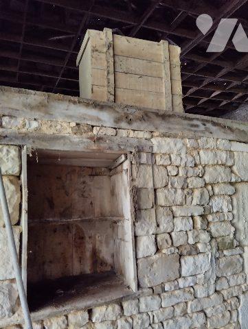 MAISON DE CARACTERE  de 308 m² A RENOVER