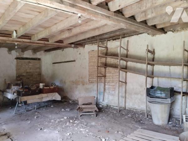 MAISON DE CARACTERE  de 308 m² A RENOVER