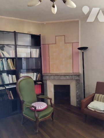 MAISON DE CARACTERE  de 308 m² A RENOVER