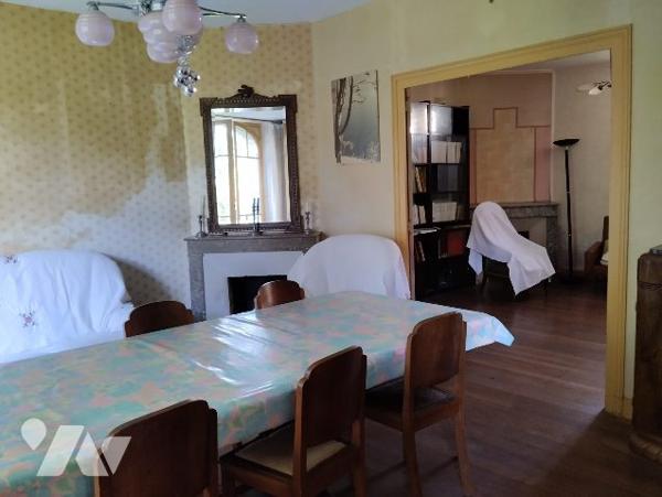 MAISON DE CARACTERE  de 308 m² A RENOVER