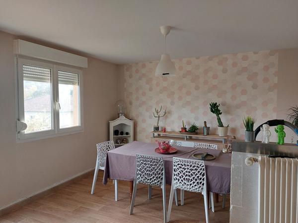 Achat appartement près de SAINT AVOLD - 3 pièce(s) - 73 m² - 66 000 €