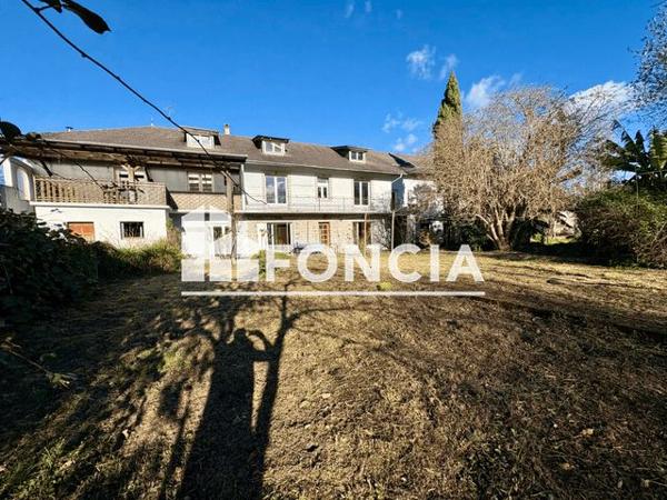 À vendre Appartement 7 pièces 188.65 m² - Oloron-sainte-marie 64400