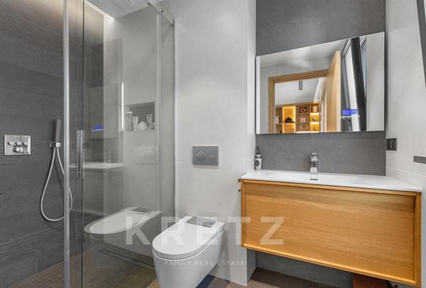 Villa contemporaine vue mer ROQUEFORT-LES-PINS