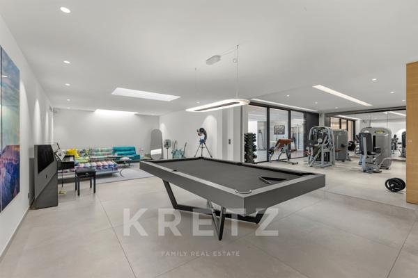 Villa contemporaine vue mer ROQUEFORT-LES-PINS