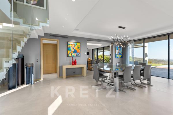 Villa contemporaine vue mer ROQUEFORT-LES-PINS