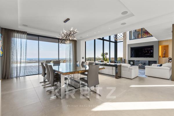 Villa contemporaine vue mer ROQUEFORT-LES-PINS