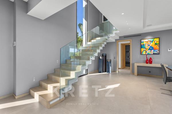 Villa contemporaine vue mer ROQUEFORT-LES-PINS