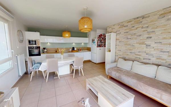 Appartement à vendre    3 pièces • 64,02 m2 Vaulx-en-Velin