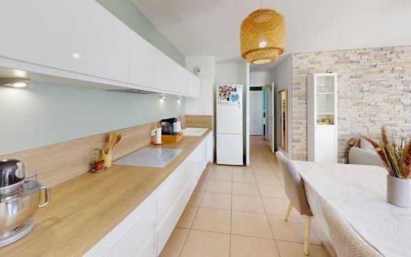 Appartement à vendre    3 pièces • 64,02 m2 Vaulx-en-Velin