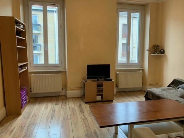 Appartement à louer    2 pièces •  Le Creusot