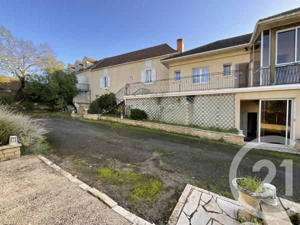 Maison à vendre  11 pièces - 270 m2 SALVIAC - 46