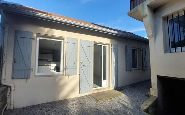 Immeuble à vendre    2 pièces • 240 m2 Tarnos