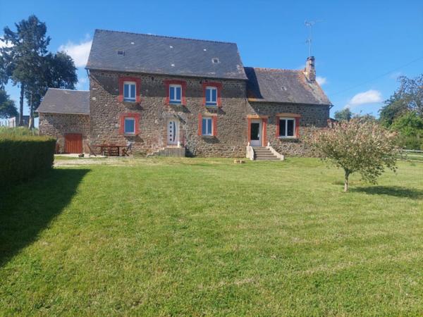 Corps de ferme avec 2 hectares secteur Lassay-les-Châteaux