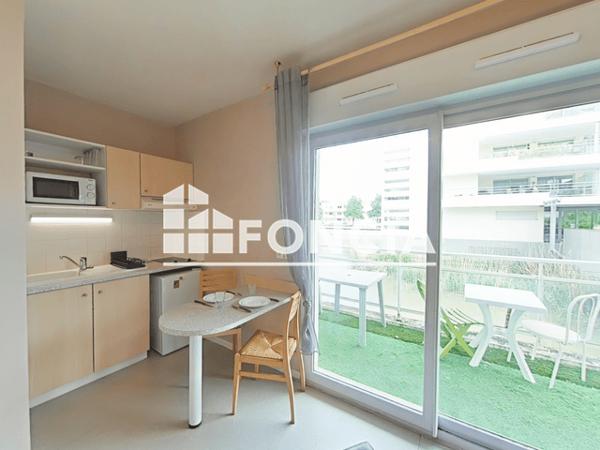 Location Appartement meublé 2 pièces 27.32 m² - 6 RUE GEORGES MORVAN La Rochelle 17000