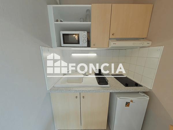 Location Appartement meublé 2 pièces 27.32 m² - 6 RUE GEORGES MORVAN La Rochelle 17000