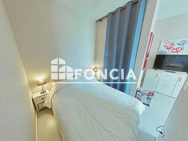 Location Appartement meublé 2 pièces 27.32 m² - 6 RUE GEORGES MORVAN La Rochelle 17000