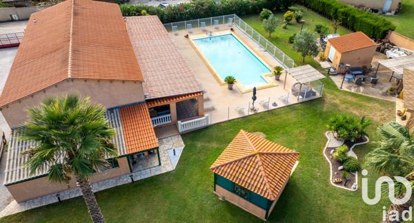 Maison à vendre 7 pièces 260 m² Villeneuve-de-la-Raho