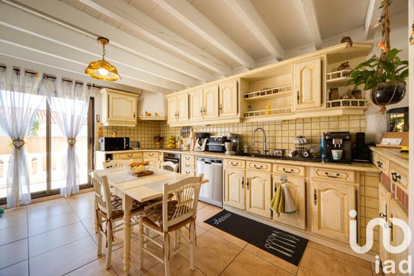 Maison à vendre 7 pièces 260 m² Villeneuve-de-la-Raho