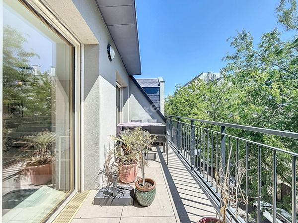 APPARTEMENT T3 - RÉCENT - PLACES PARKING X2 en sous-sol