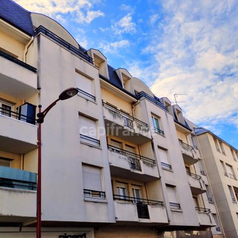 Bondy centre ville idéalement bien situé - très beau T4 1er étage avec terrasse et parking