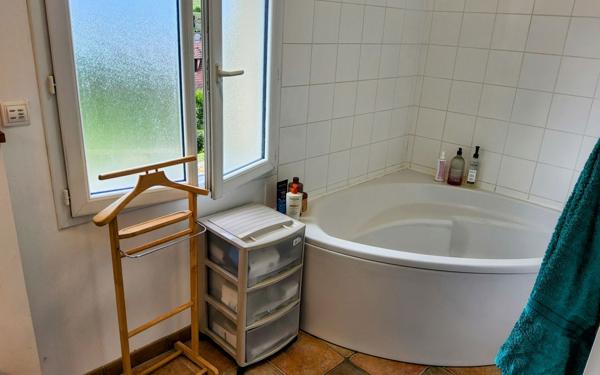 Maison à vendre    4 pièces • 106 m2 Saint-Denis-des-Murs