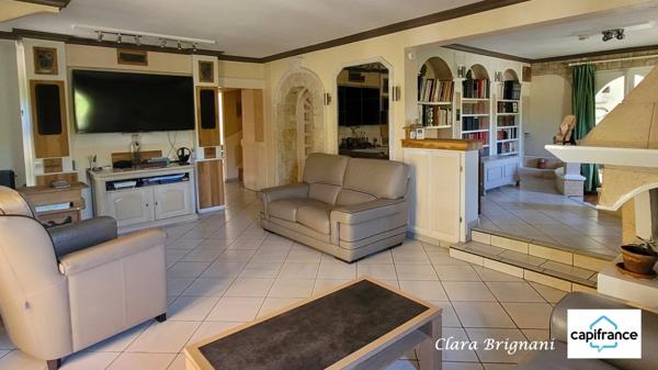 Maison familiale 11 pièces avec volumes généreux à Saint-Germain-lès-Arpajon (91)