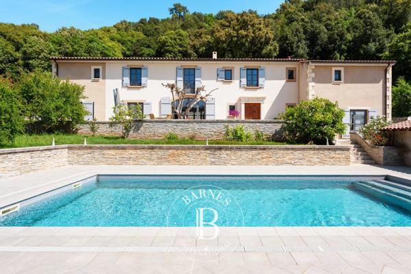 Bastia, Villa 5 Chambres -  373 m² à vendre