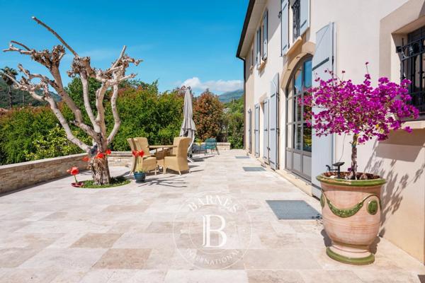 Bastia, Villa 5 Chambres -  373 m² à vendre