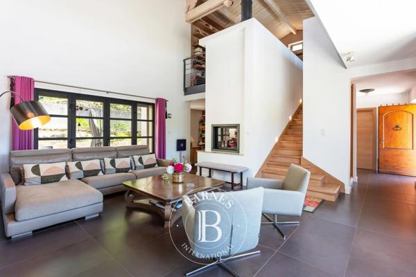 Bastia, Villa 5 Chambres -  373 m² à vendre