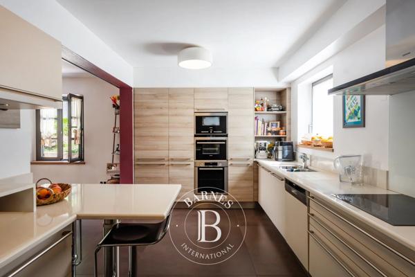 Bastia, Villa 5 Chambres -  373 m² à vendre