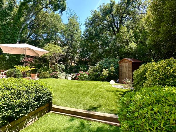 Marseille 9ème, le Redon T4 D’exception avec jardin paysager de 200m2 et Terrasses de 50M2.