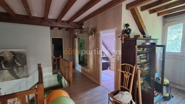 Vente
                Villa230 m² - 8 Pièces -
                    VILLEMANDEUR (45700)