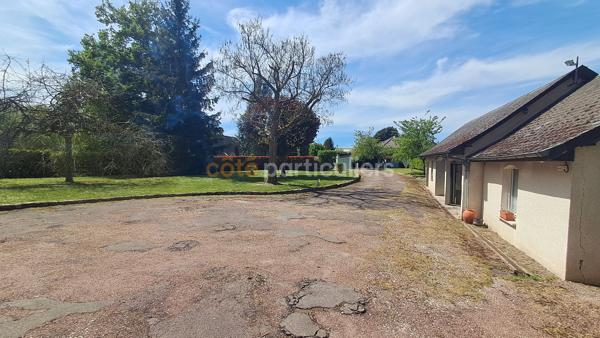 Vente
                Villa230 m² - 8 Pièces -
                    VILLEMANDEUR (45700)