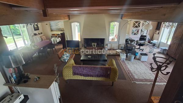 Vente
                Villa230 m² - 8 Pièces -
                    VILLEMANDEUR (45700)