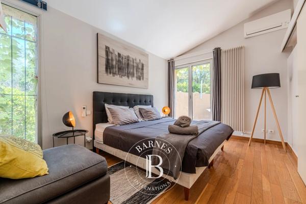 La Tour-d'Aigues, Propriété 5 Chambres -  212 m² à vendre