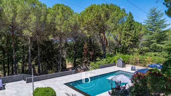 La Tour-d'Aigues, Propriété 5 Chambres -  212 m² à vendre