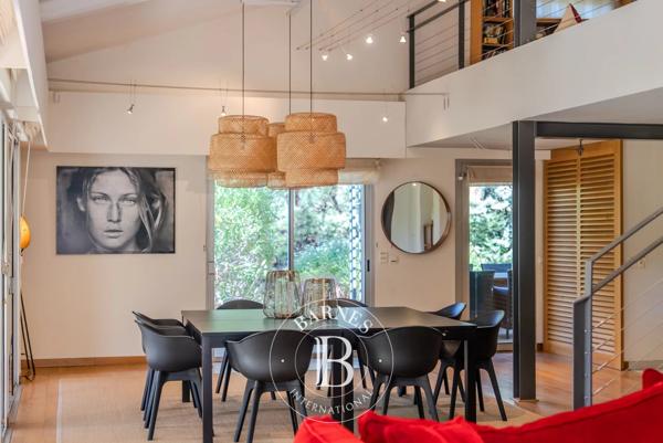 La Tour-d'Aigues, Propriété 5 Chambres -  212 m² à vendre