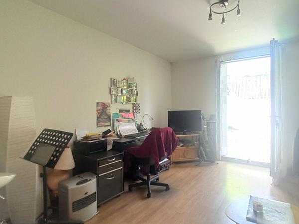 Appartement Brunoy 1 pièce(s) 24.99 m2