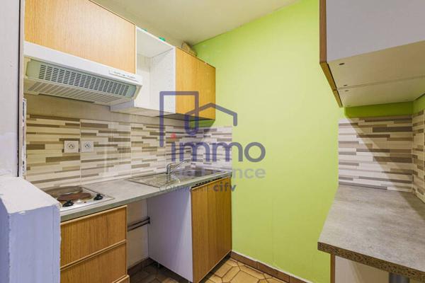 Appartement 1 pièce                                        - 38000 Grenoble Réf : 21492