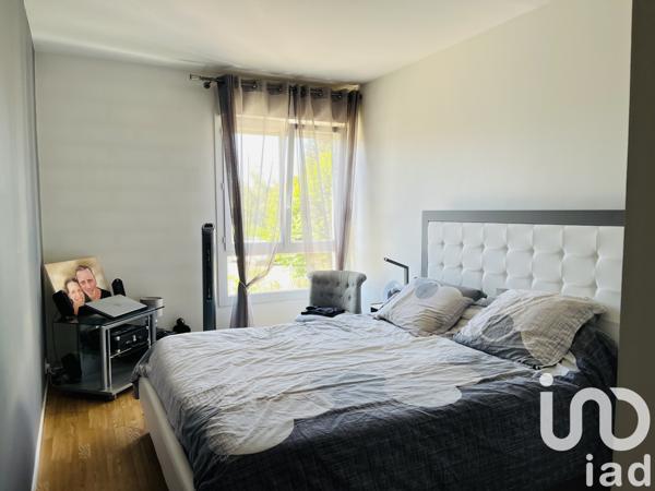 Appartement à vendre 4 pièces 66 m² Noisy-le-Roi