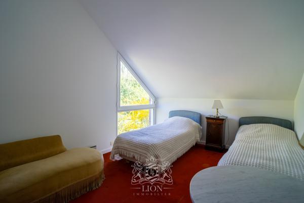 Maison d'exception, 1er rang golf de Brigode