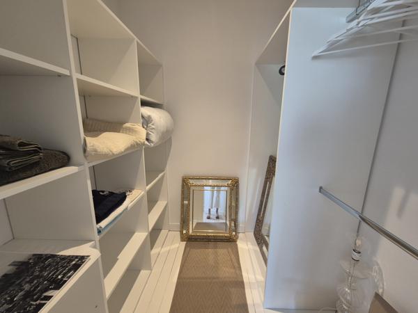 Maison 7 pièce(s) 6 chambre(s) 261 m²