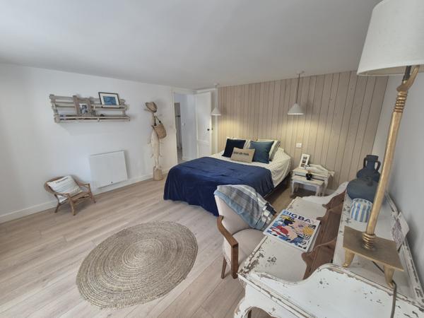 Maison 7 pièce(s) 6 chambre(s) 261 m²