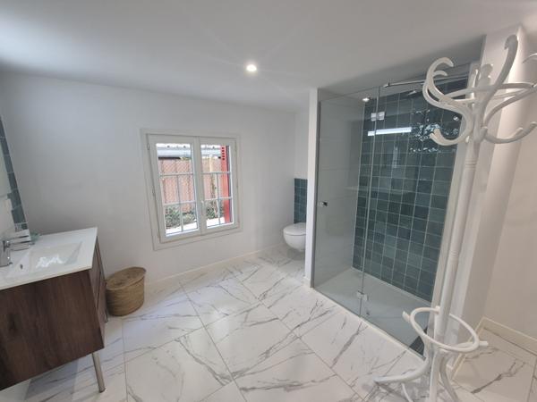 Maison 7 pièce(s) 6 chambre(s) 261 m²