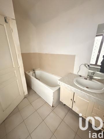 Maison 3 pièces de 67 m² à Bruay-la-Buissière (62700)