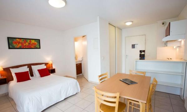 INVESTISSEMENT LOCATIF  MERIGNAC  Résidence All Suites Pichet St Exupéry II - 8,47% de rentabilité