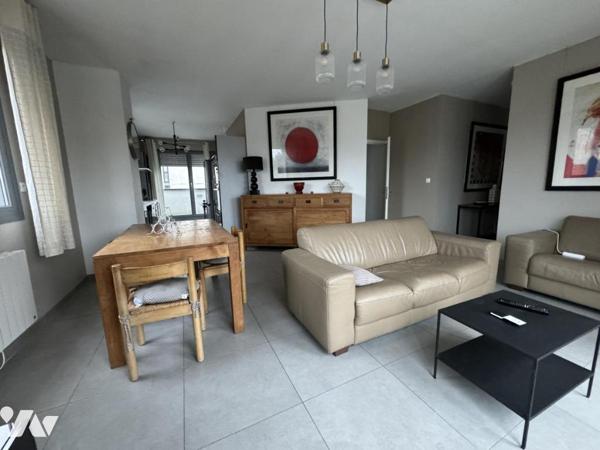 Appartement T3 avec terrasses dernier étage dans résidence de standing récente Valenciennes