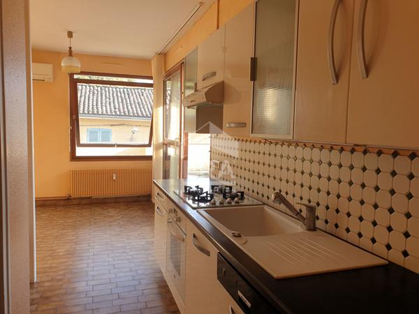 Voiron Bel Appartement T4  de 96m² avec Terrasse de 61m² et vue montagnes