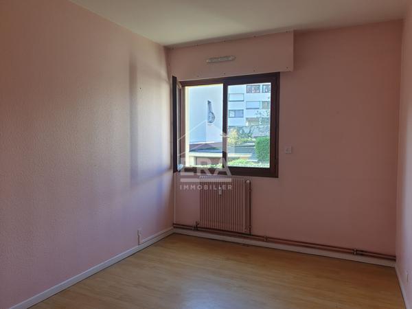 Voiron Bel Appartement T4  de 96m² avec Terrasse de 61m² et vue montagnes