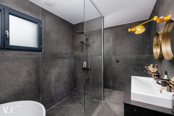 VILLA AUX PRESTATIONS DE STANDING - EYSINES